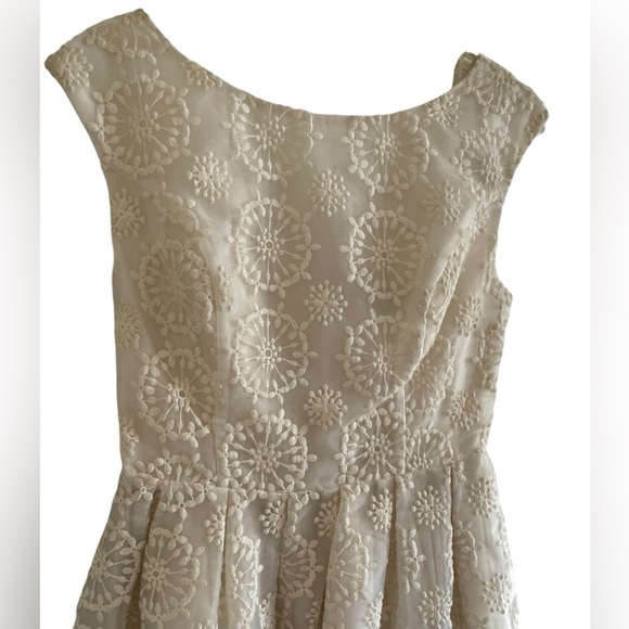 Topshop Textured Floral Embroidered Ivory Mini/Midi Dress Size 6 - Picture 14 of 14